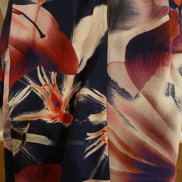 Closet London Floral Dress Navy 4 - Picture 4 of 7